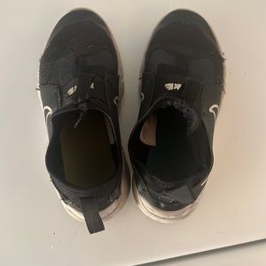 Kids Nike shoes used.